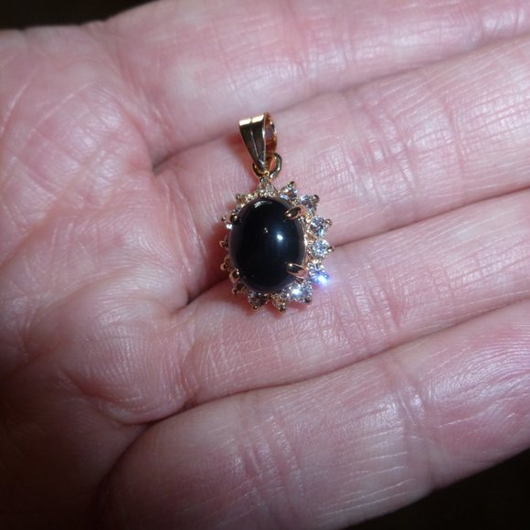 18K Gold Electroplate Onyx Swarovski Crystals Pendant - Picture 11 of 12